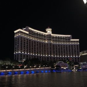 Meet your Posher, Shawna